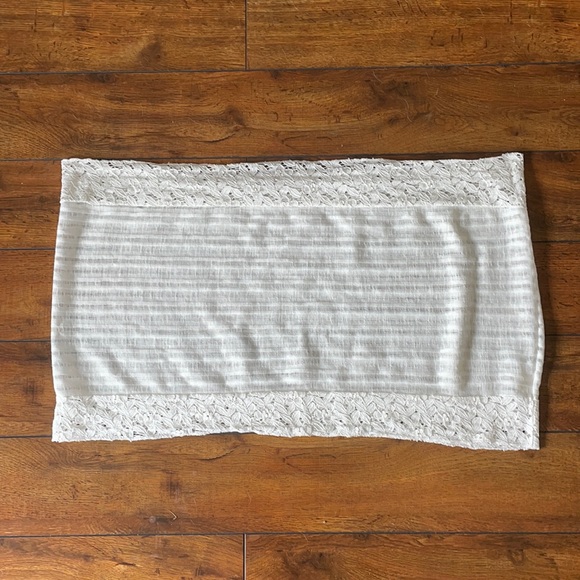 Lace detail infinity scarf - Picture 1 of 4